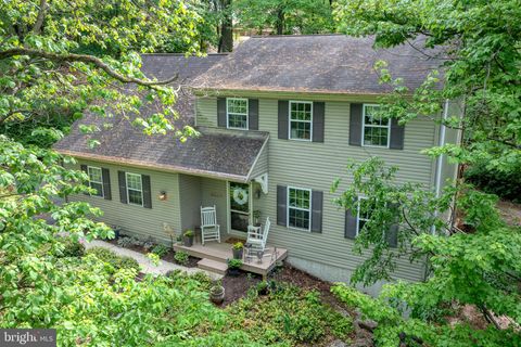 Photo of 4133 Forrest Road, MOUNT JOY, PA 17552 (MLS # PALA2069726)
