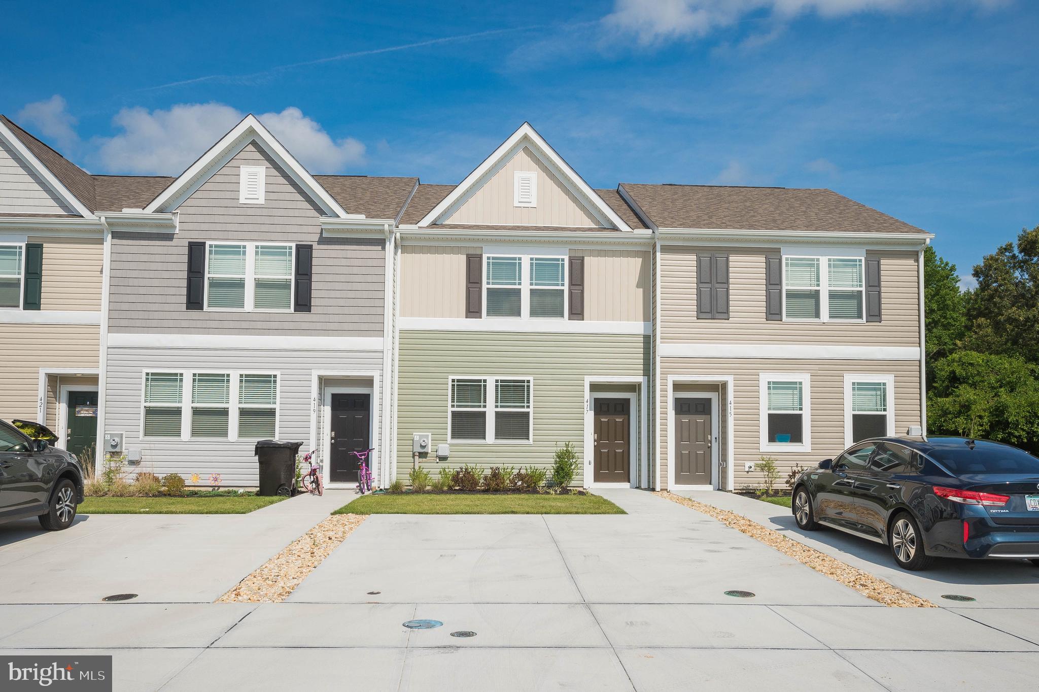 VILLAGES OF AYDELOTTE - Residential Lease