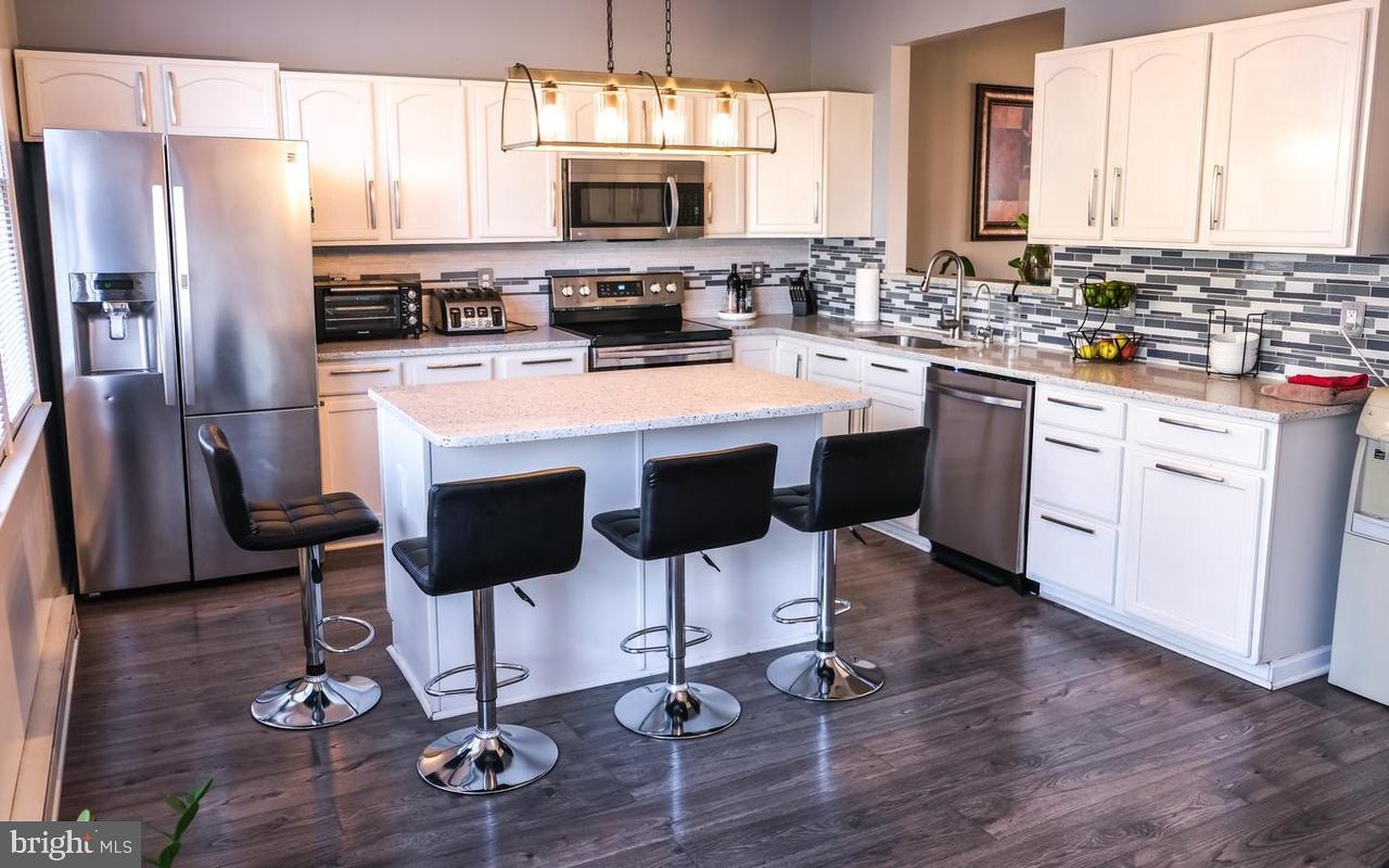 PANGBORN PARK - Residential Lease