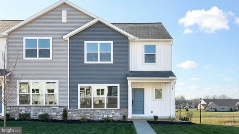 Photo of 64 N Conifer Drive, ELIZABETHTOWN, PA 17022 (MLS # PALA2079916)