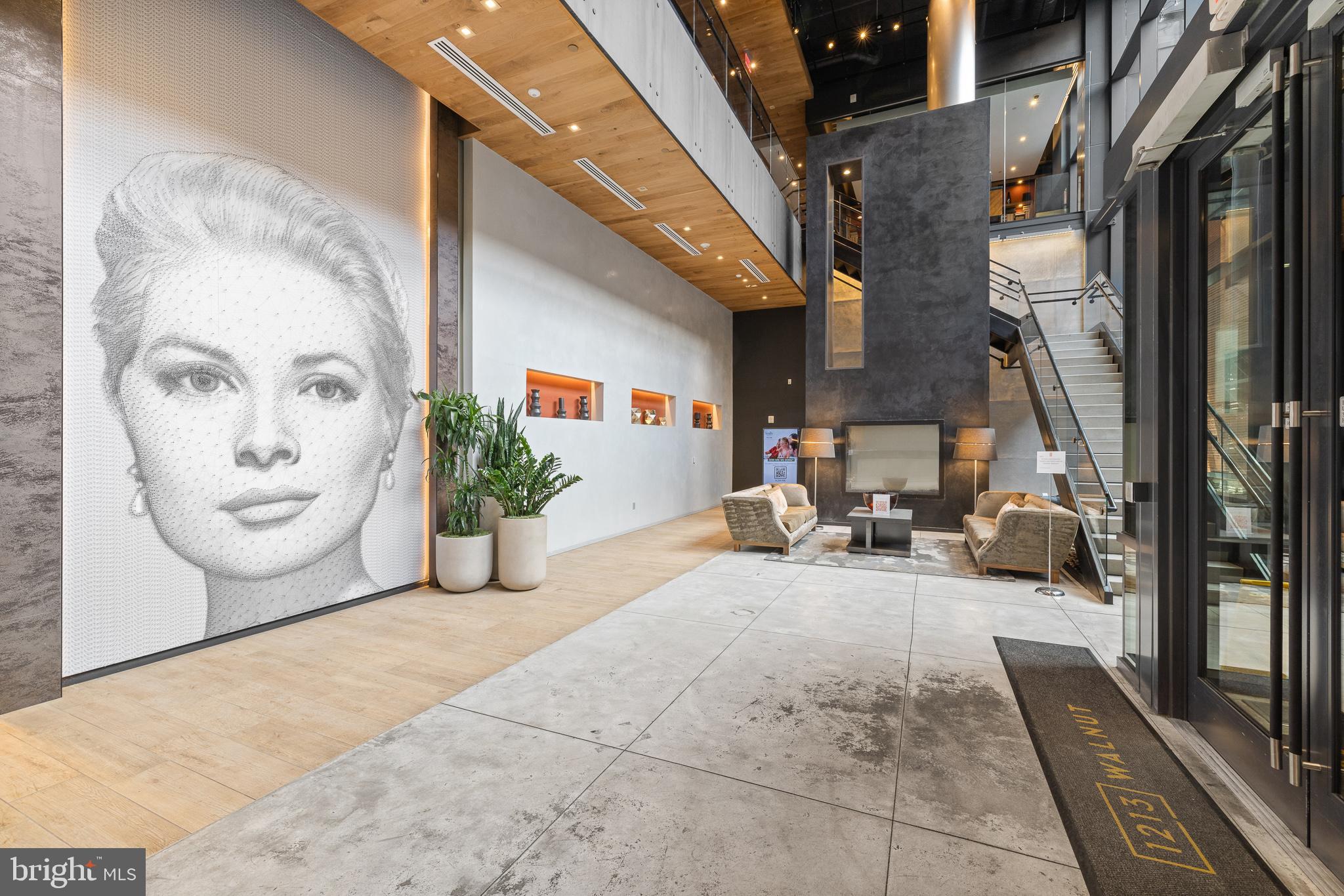 CENTER CITY - Residential Lease