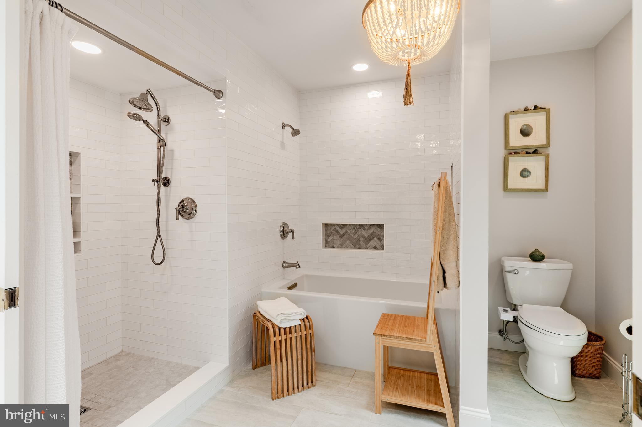 FORT WASHINGTON - Residential