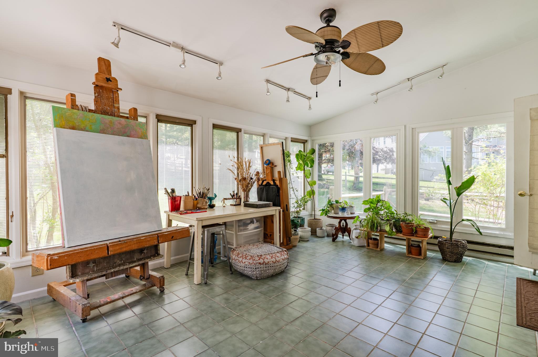 FORT WASHINGTON - Residential