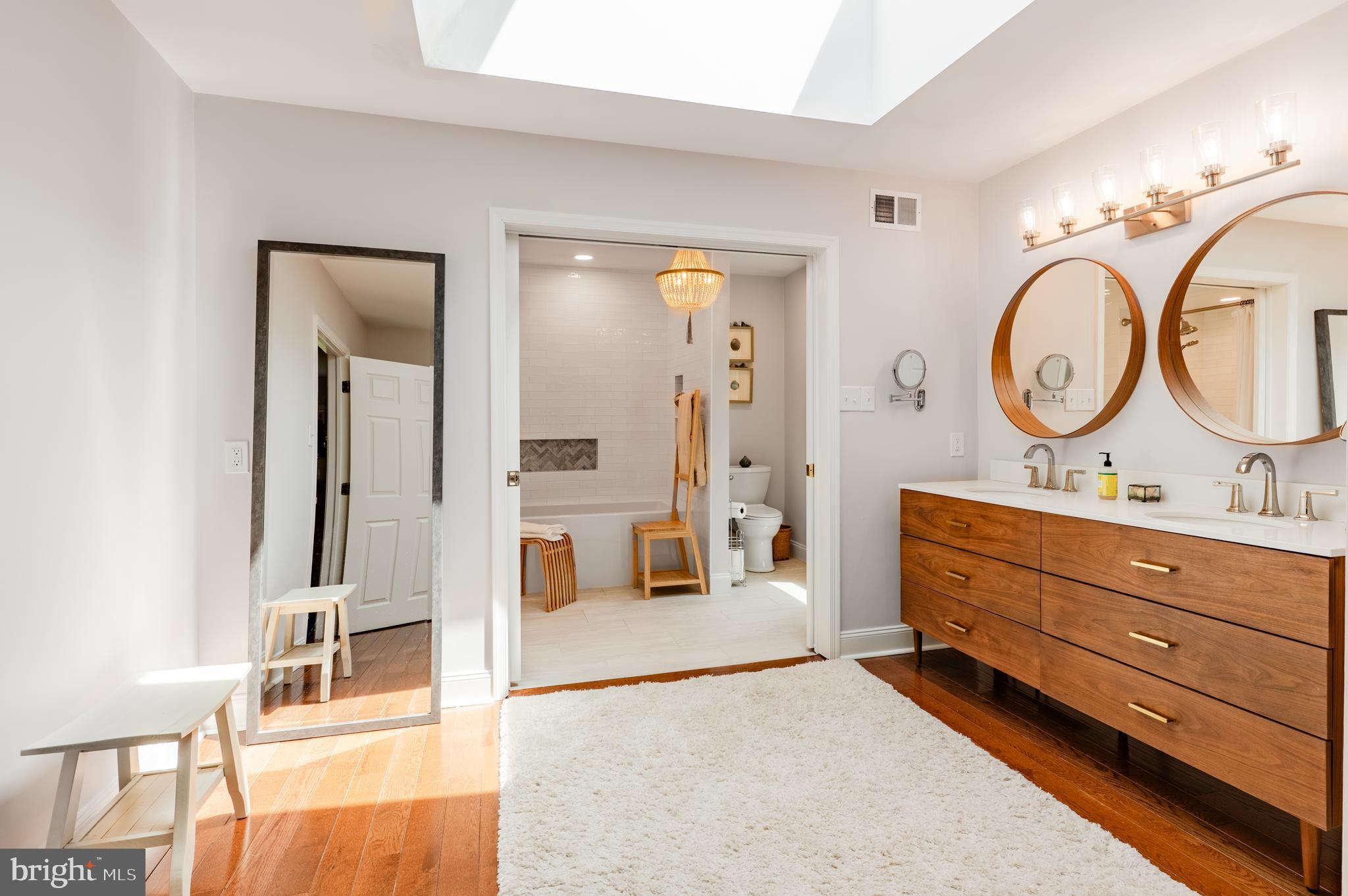 FORT WASHINGTON - Residential