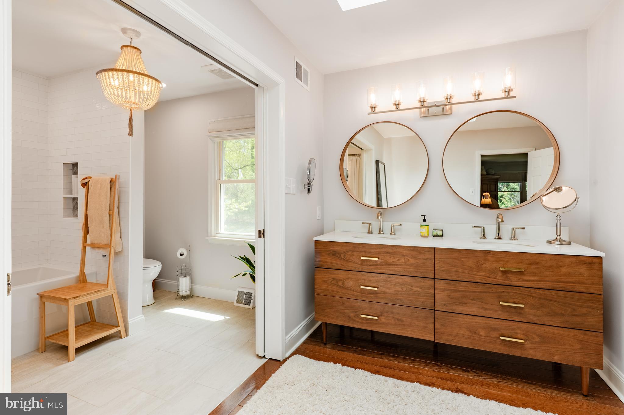 FORT WASHINGTON - Residential