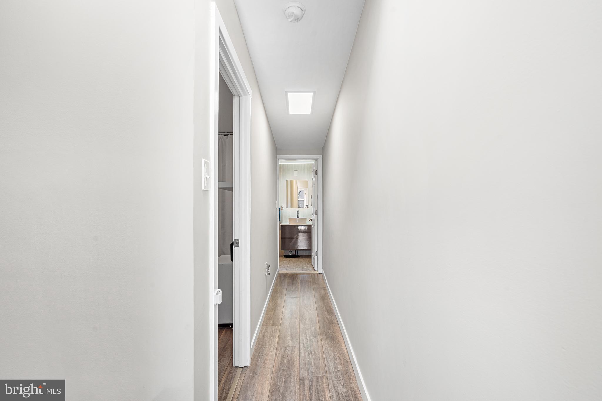 EAST KENSINGTON - Residential