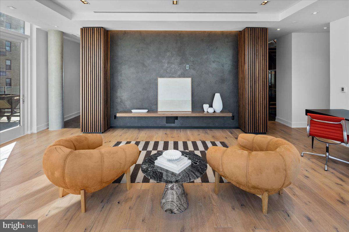 RITTENHOUSE SQUARE - Residential