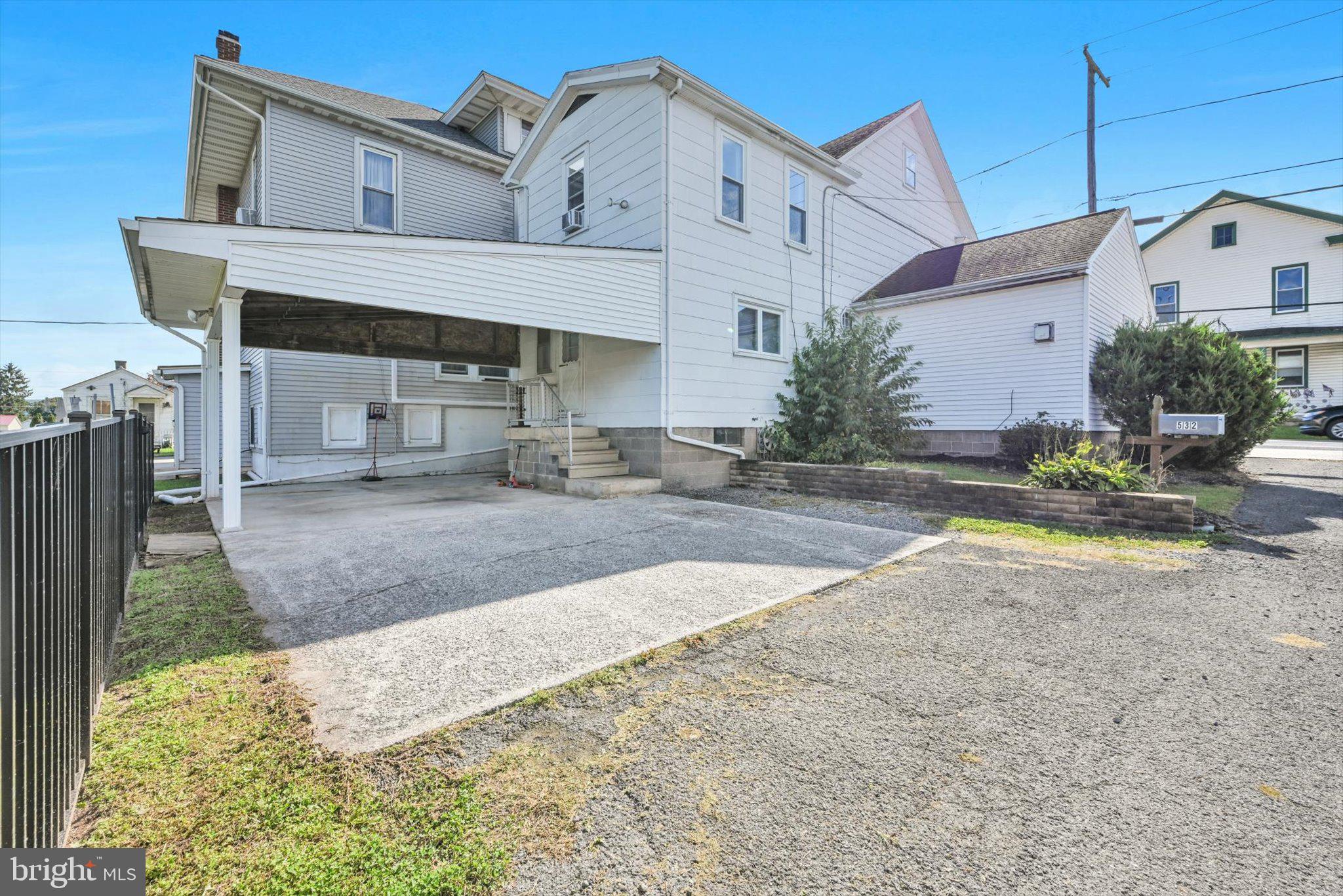 532 E MAIN STREET