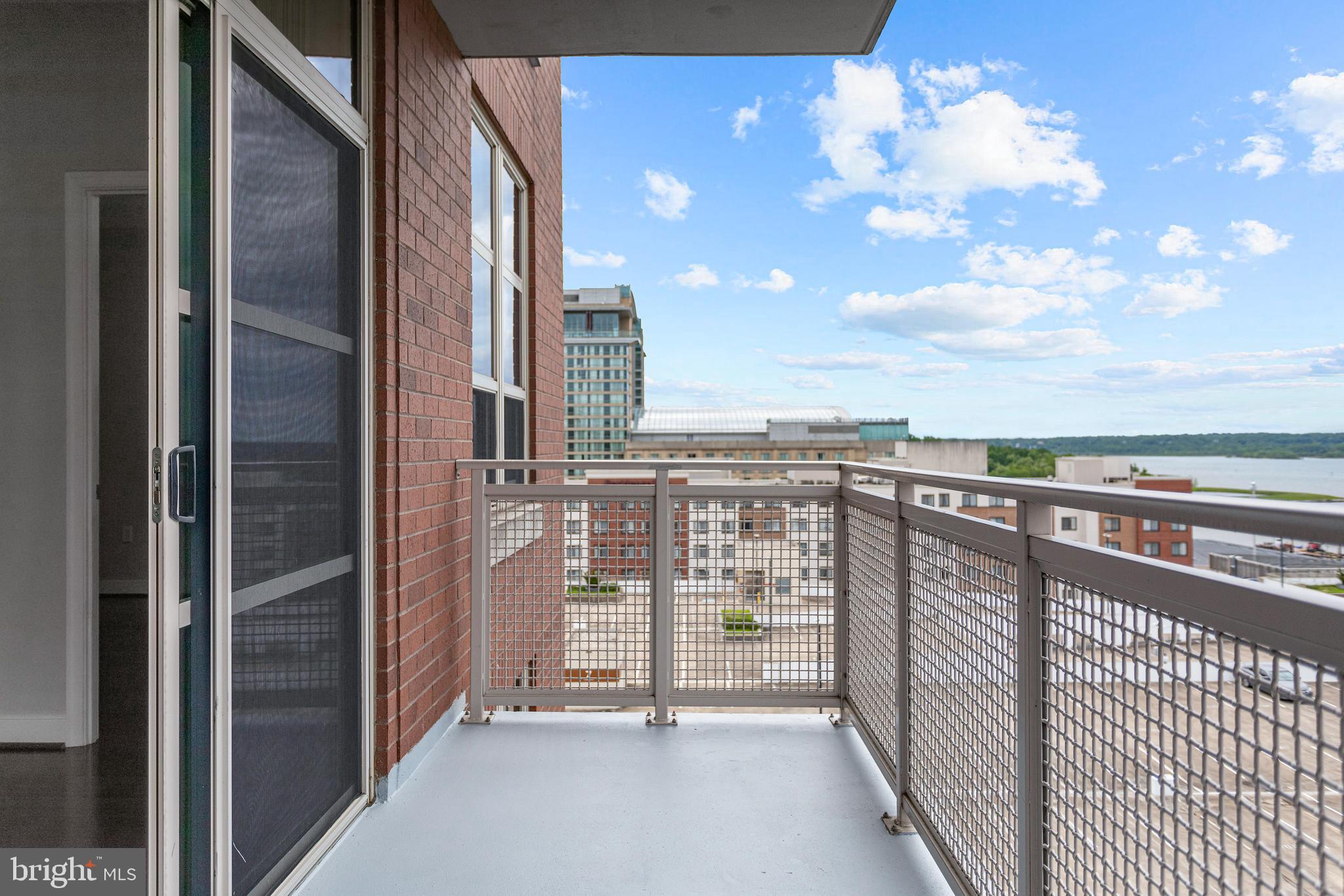 NATIONAL HARBOR - Residential