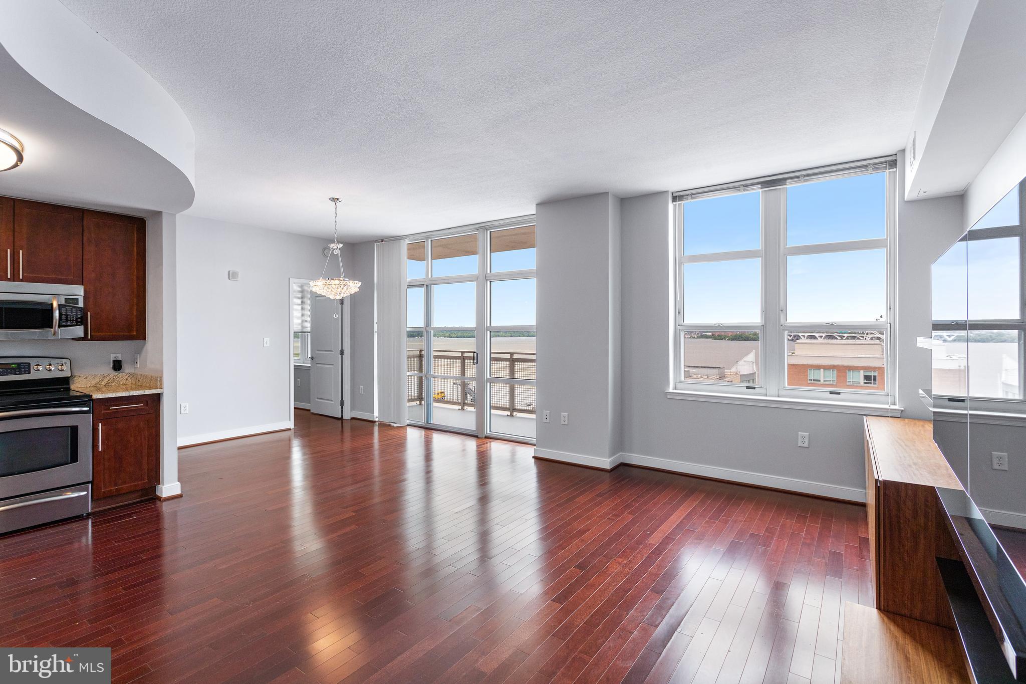 NATIONAL HARBOR - Residential