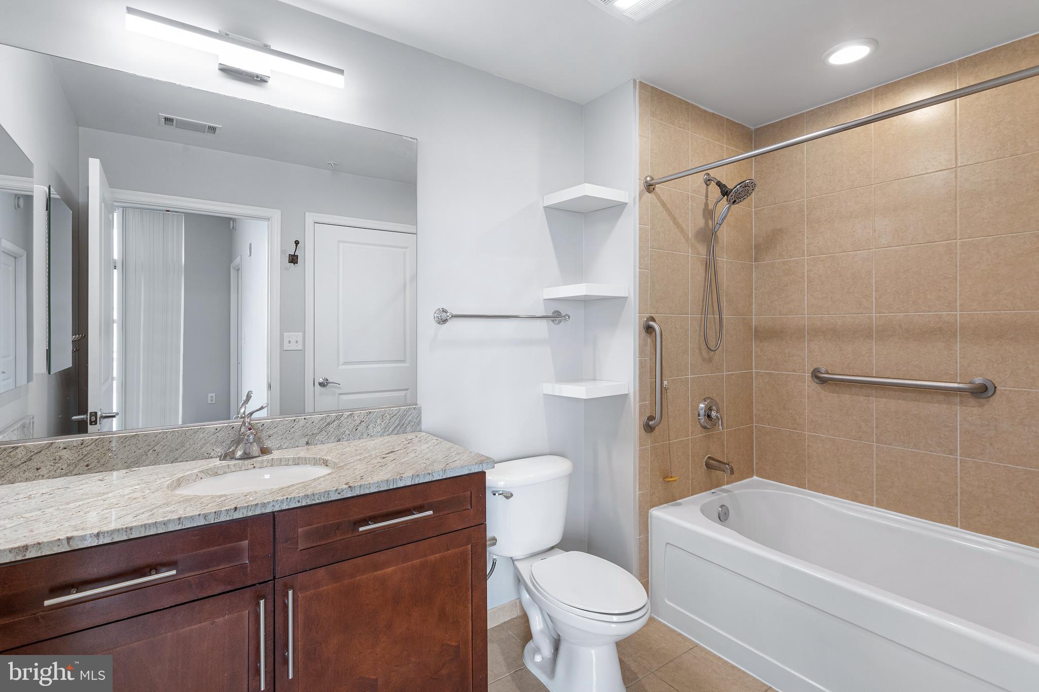 NATIONAL HARBOR - Residential