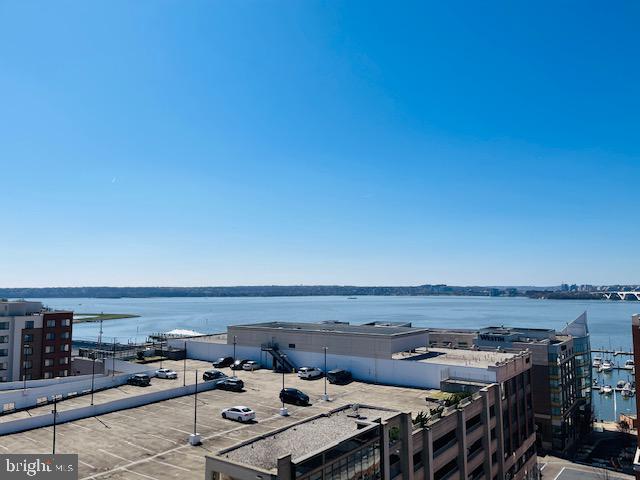 NATIONAL HARBOR - Residential