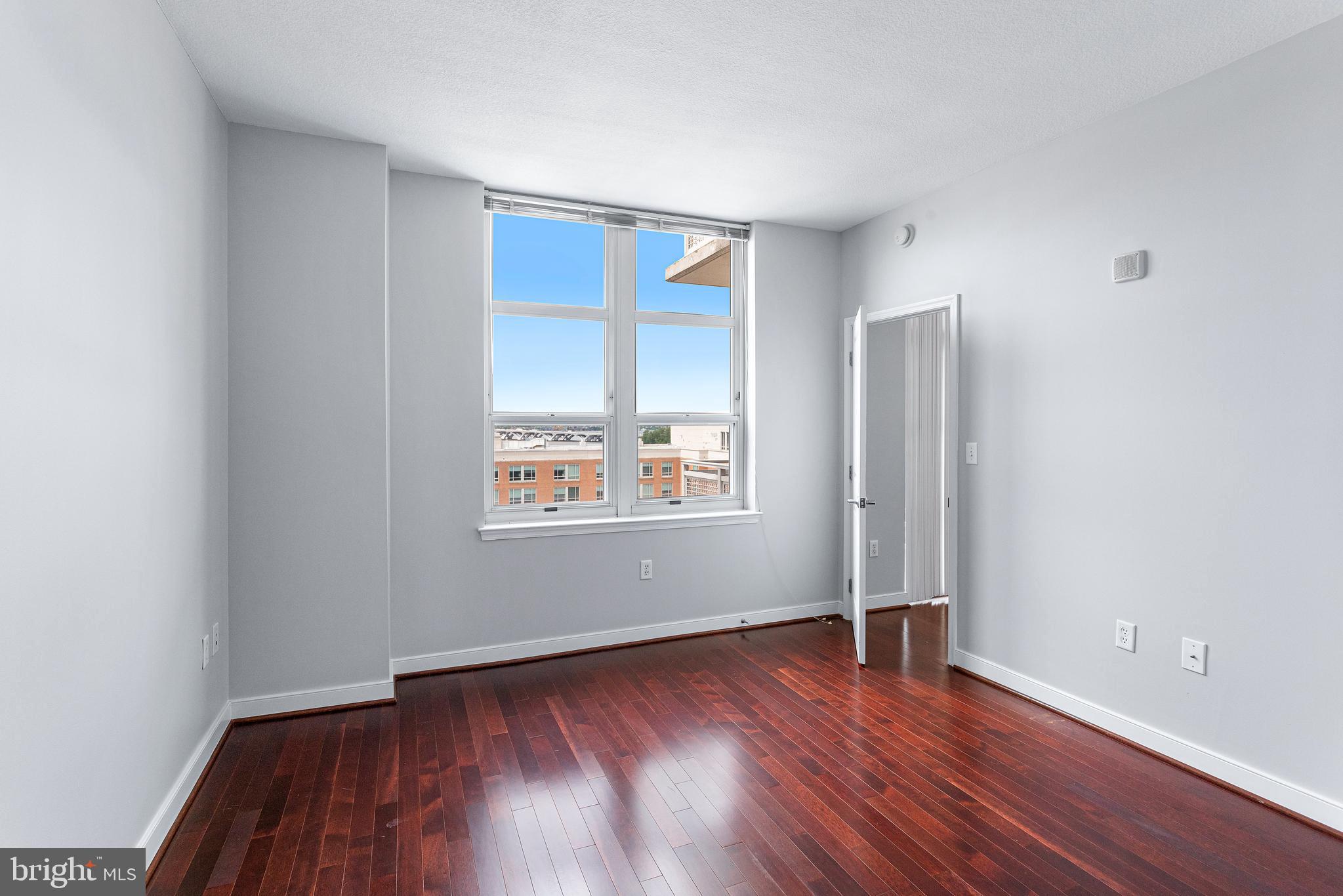 NATIONAL HARBOR - Residential