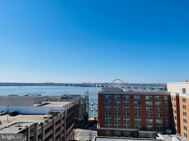 NATIONAL HARBOR - Residential