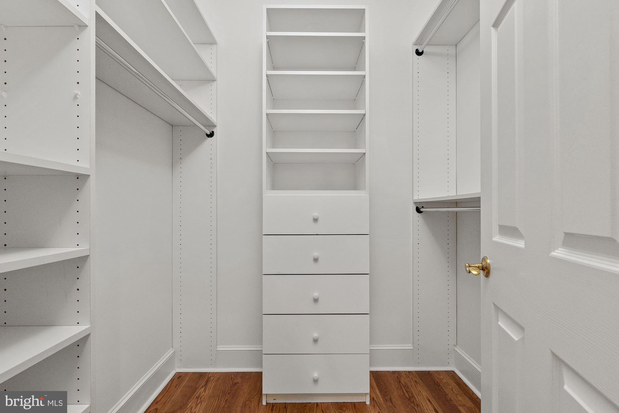 AVENEL - Residential