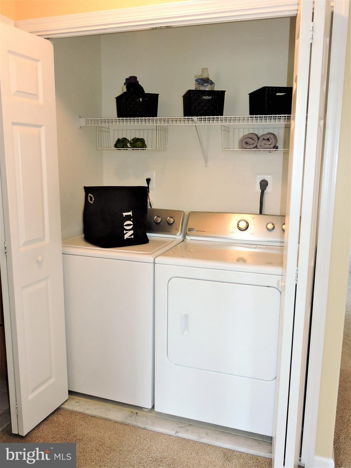 ASHBURN VILLAGE - Residential Lease