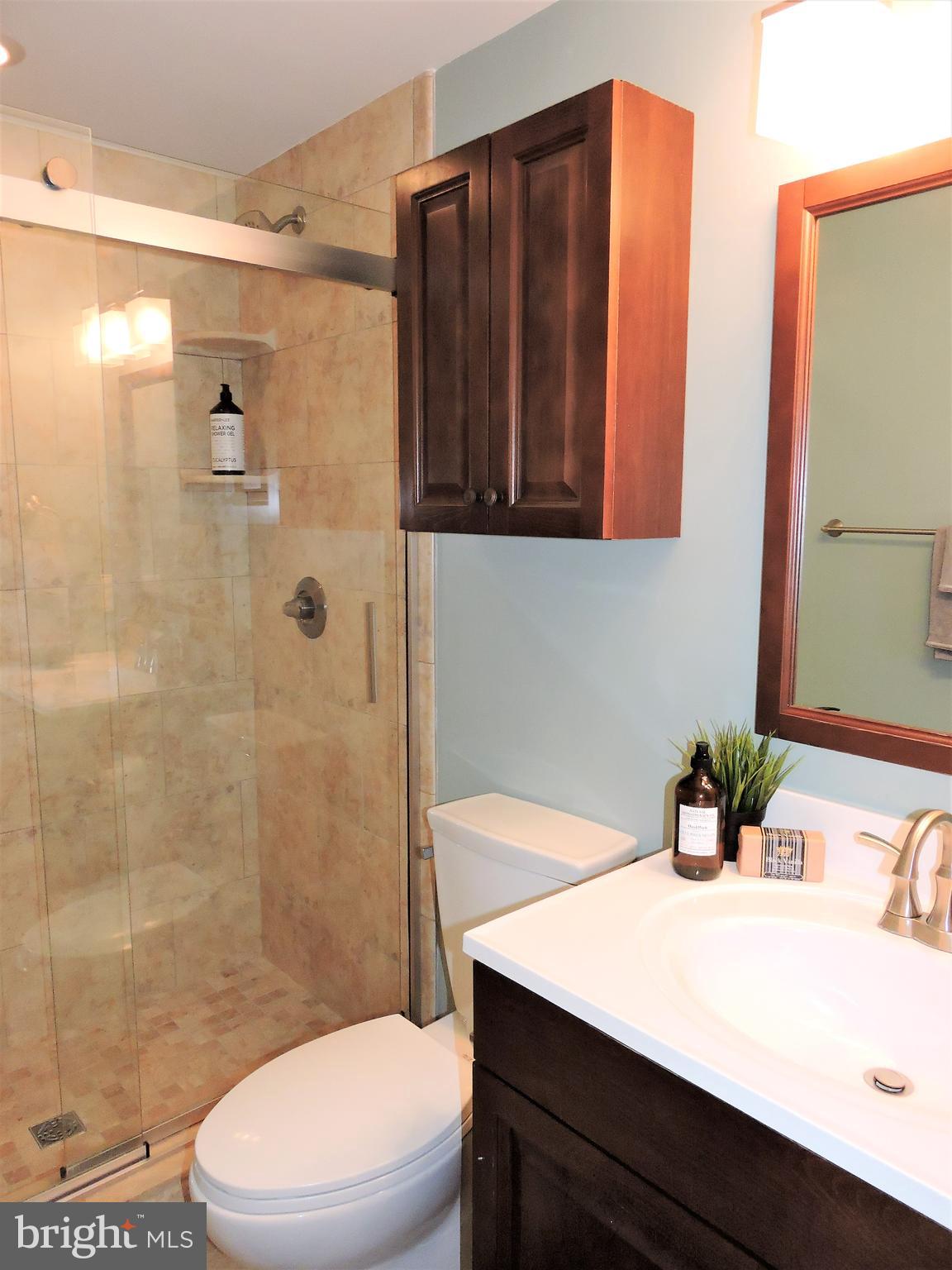 ASHBURN VILLAGE - Residential Lease