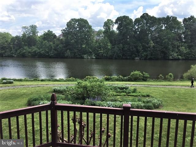 ASHBURN VILLAGE - Residential Lease