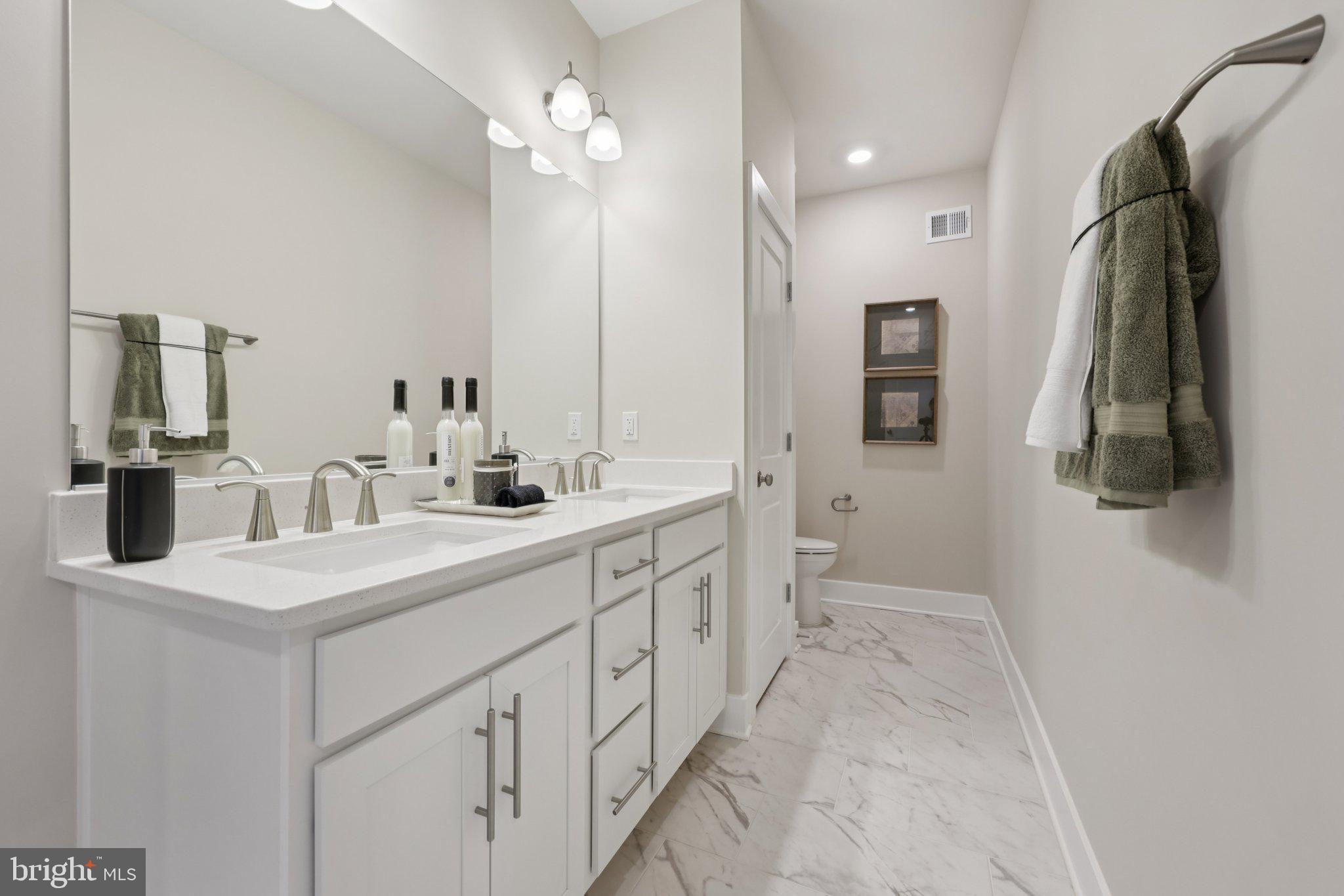 WILLOW RUN - Residential