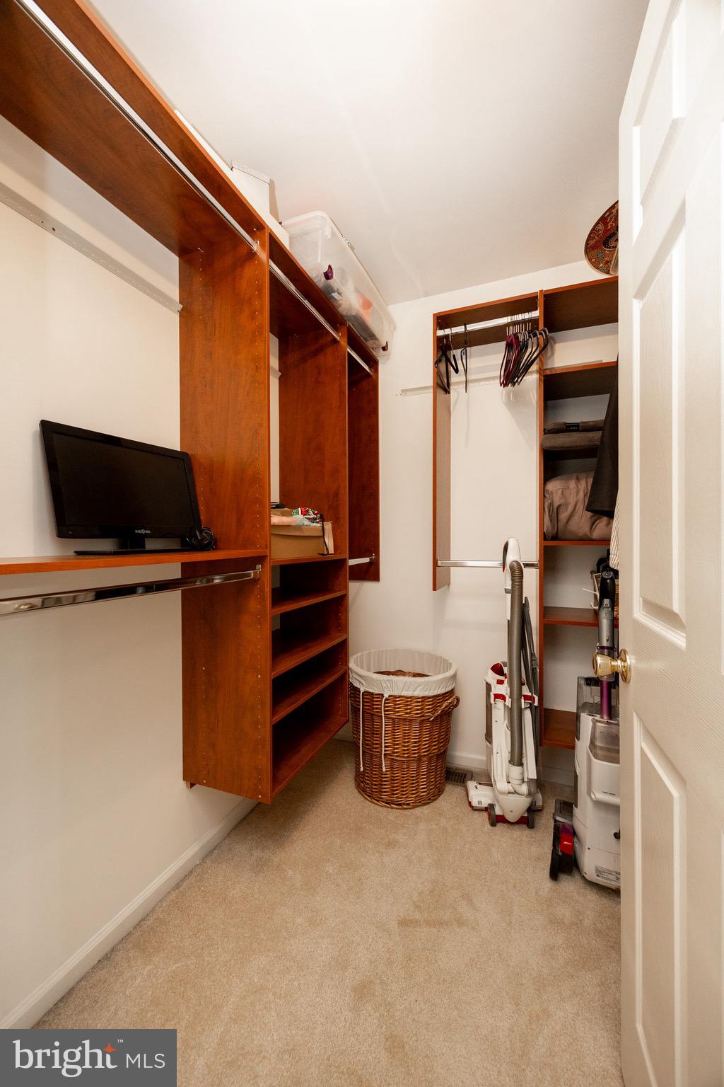 LANDIS GREENE - Residential