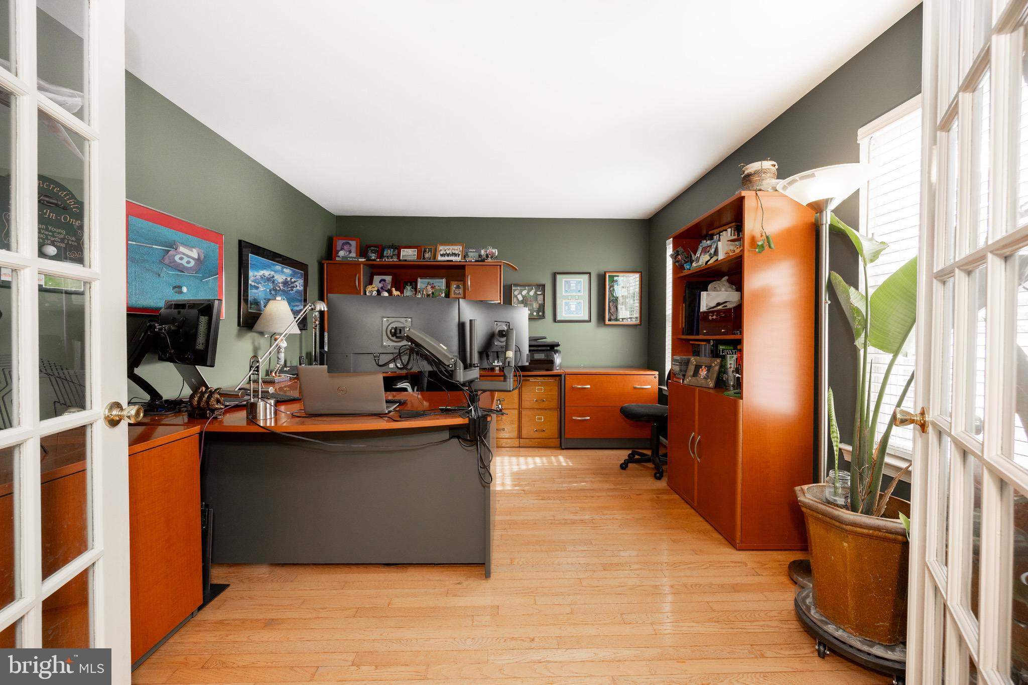 LANDIS GREENE - Residential