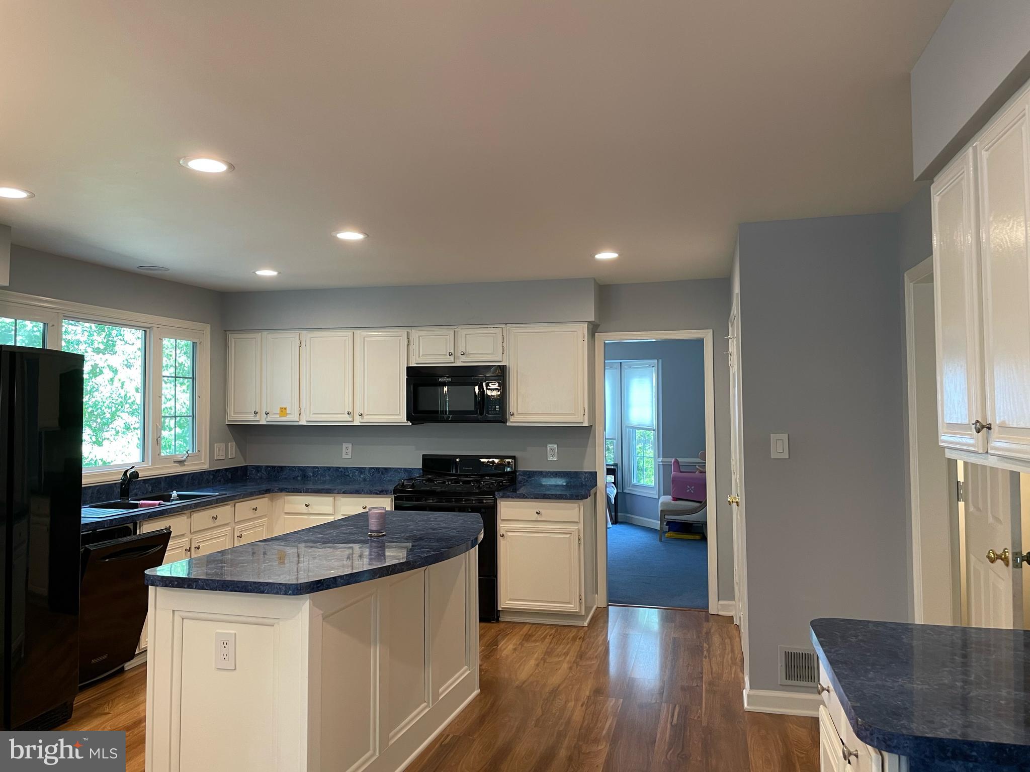 WESTPORT - Residential