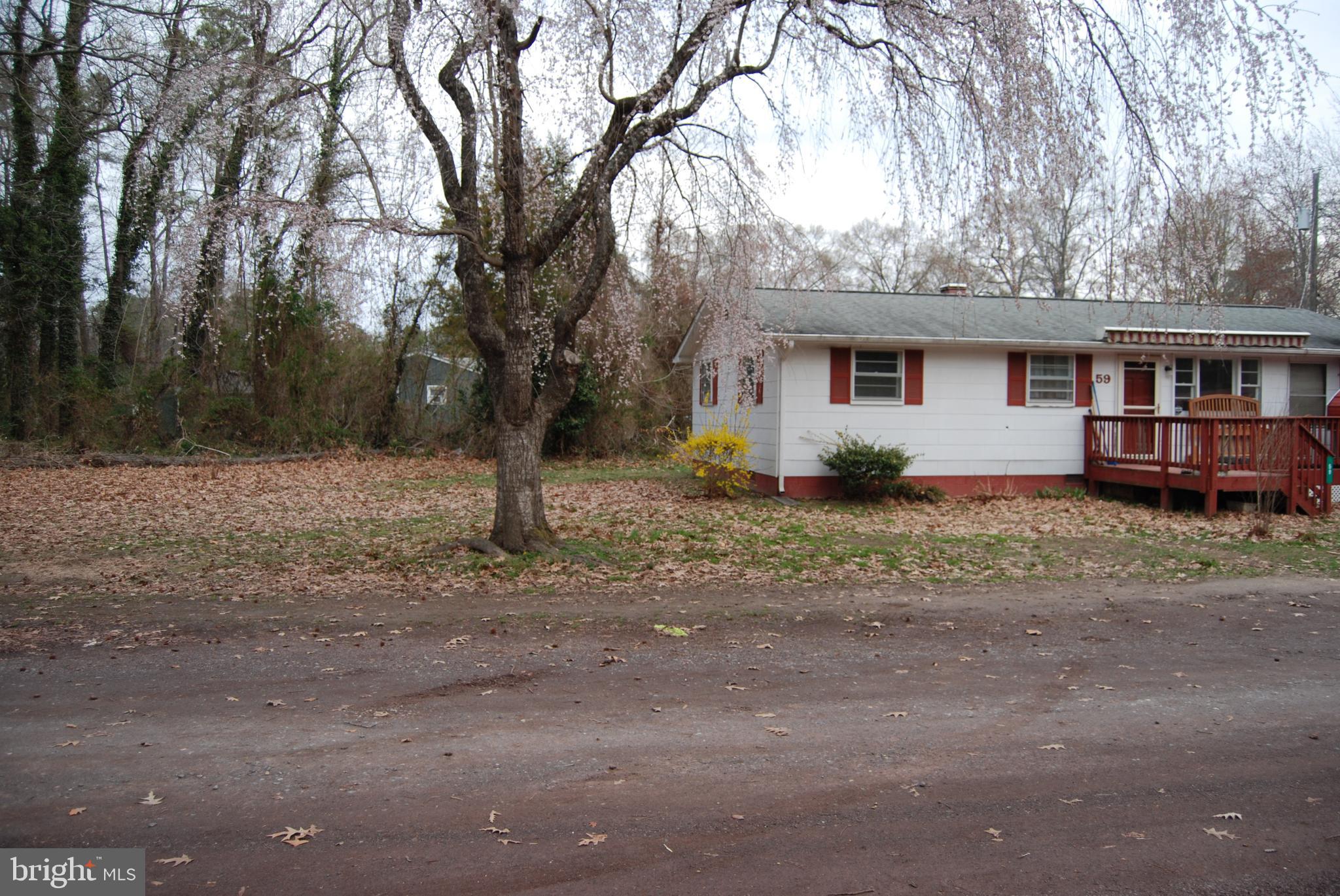 PLACID BAY EST ALBROUGH - Residential