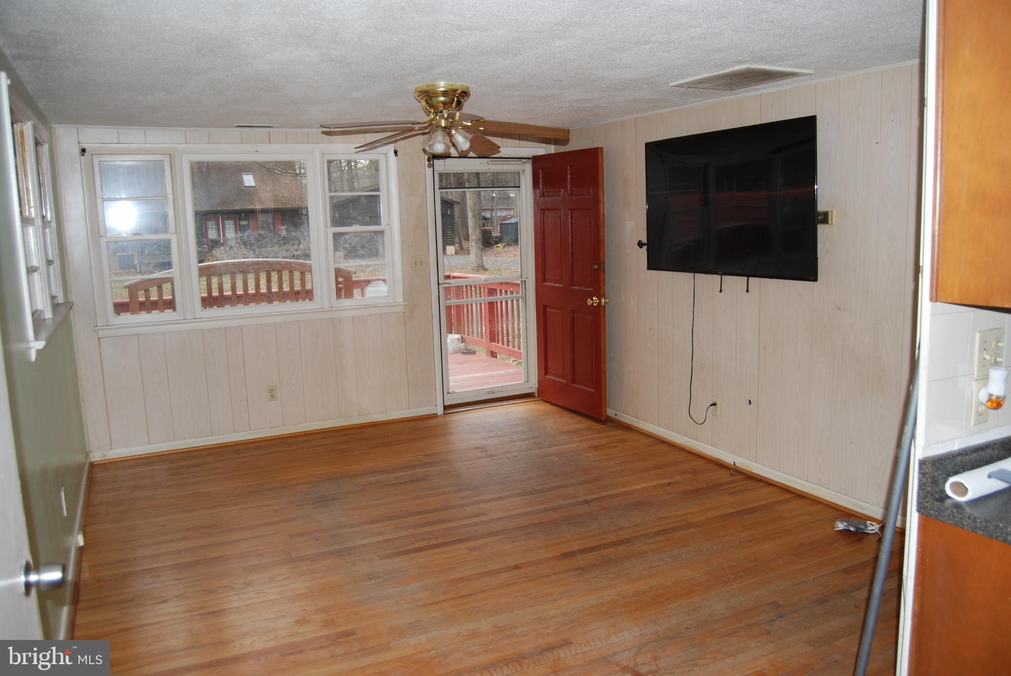 PLACID BAY EST ALBROUGH - Residential