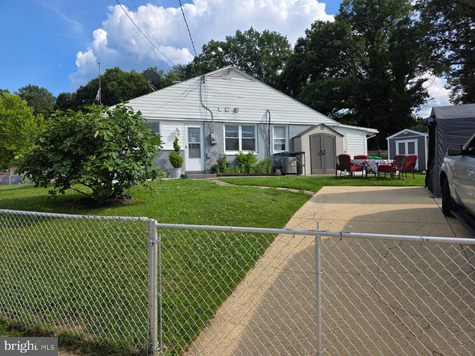 7735 BENDER ROAD
