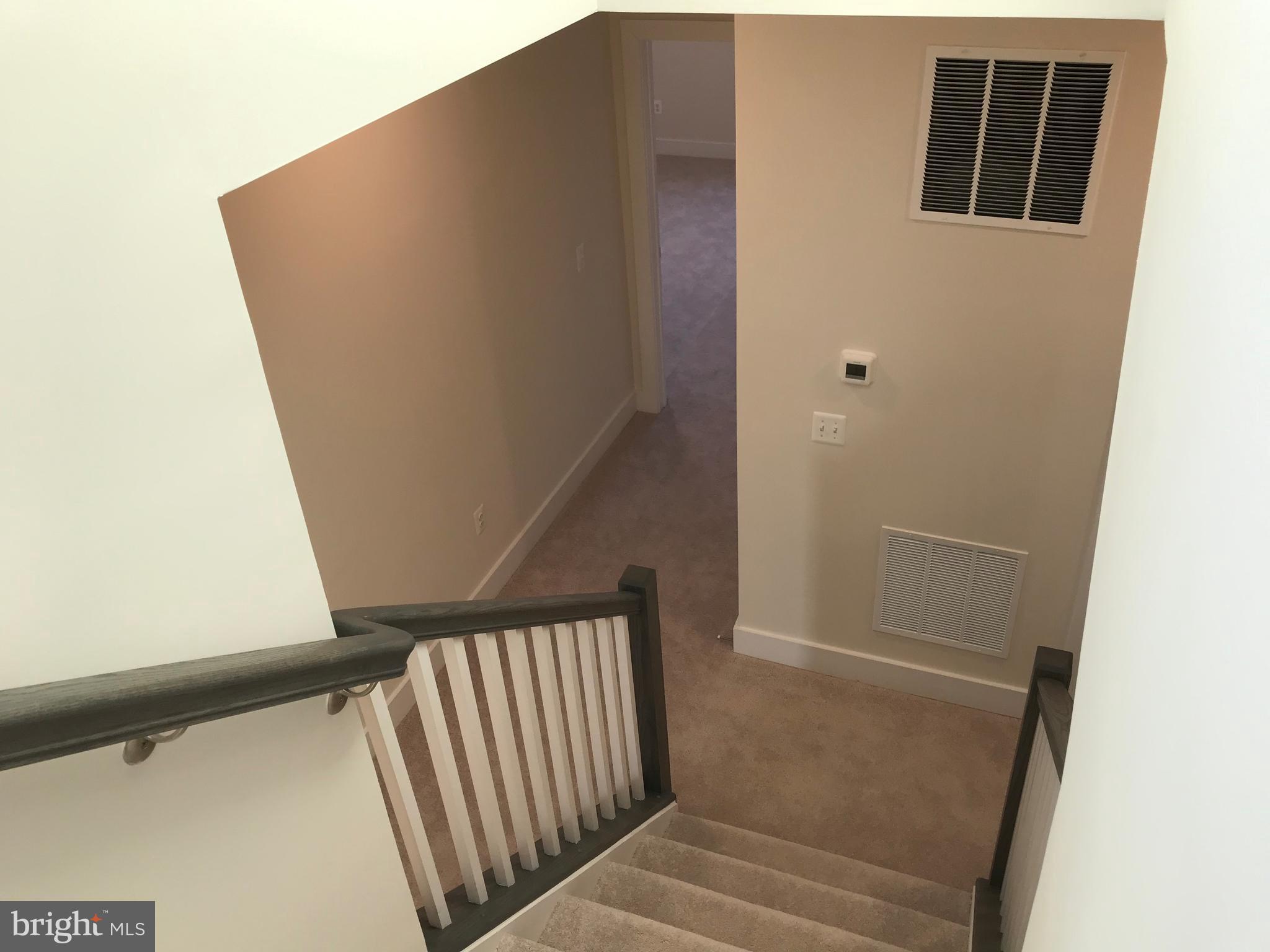 METRO SQUARE - Residential Lease