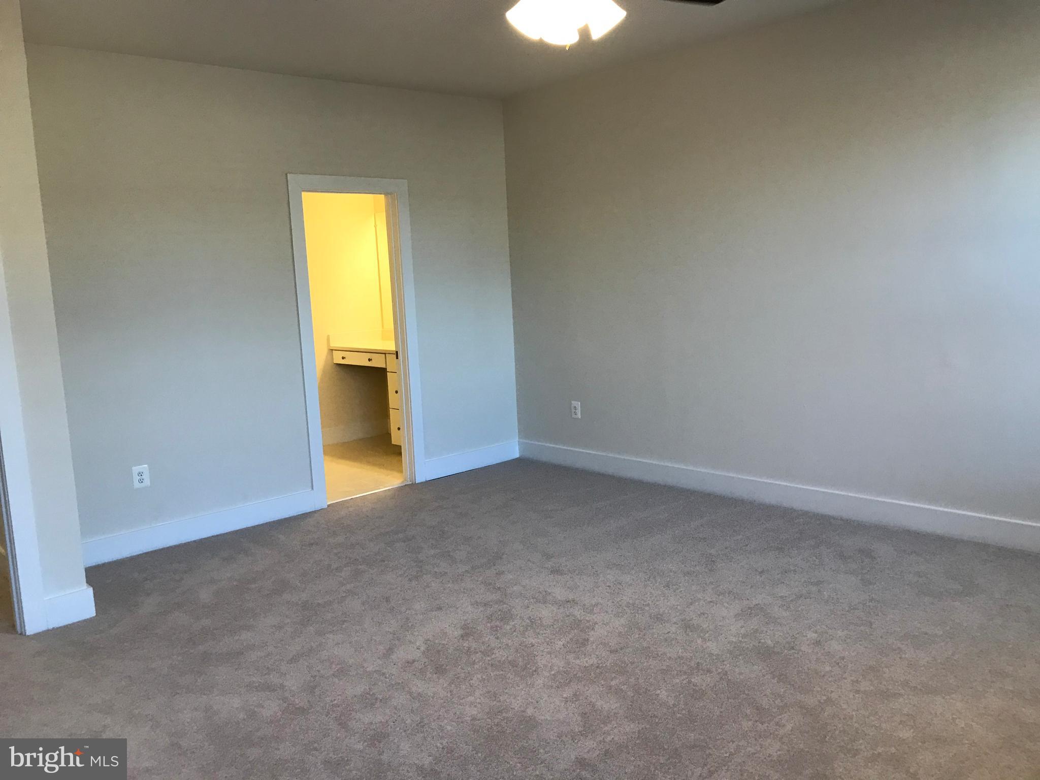 METRO SQUARE - Residential Lease