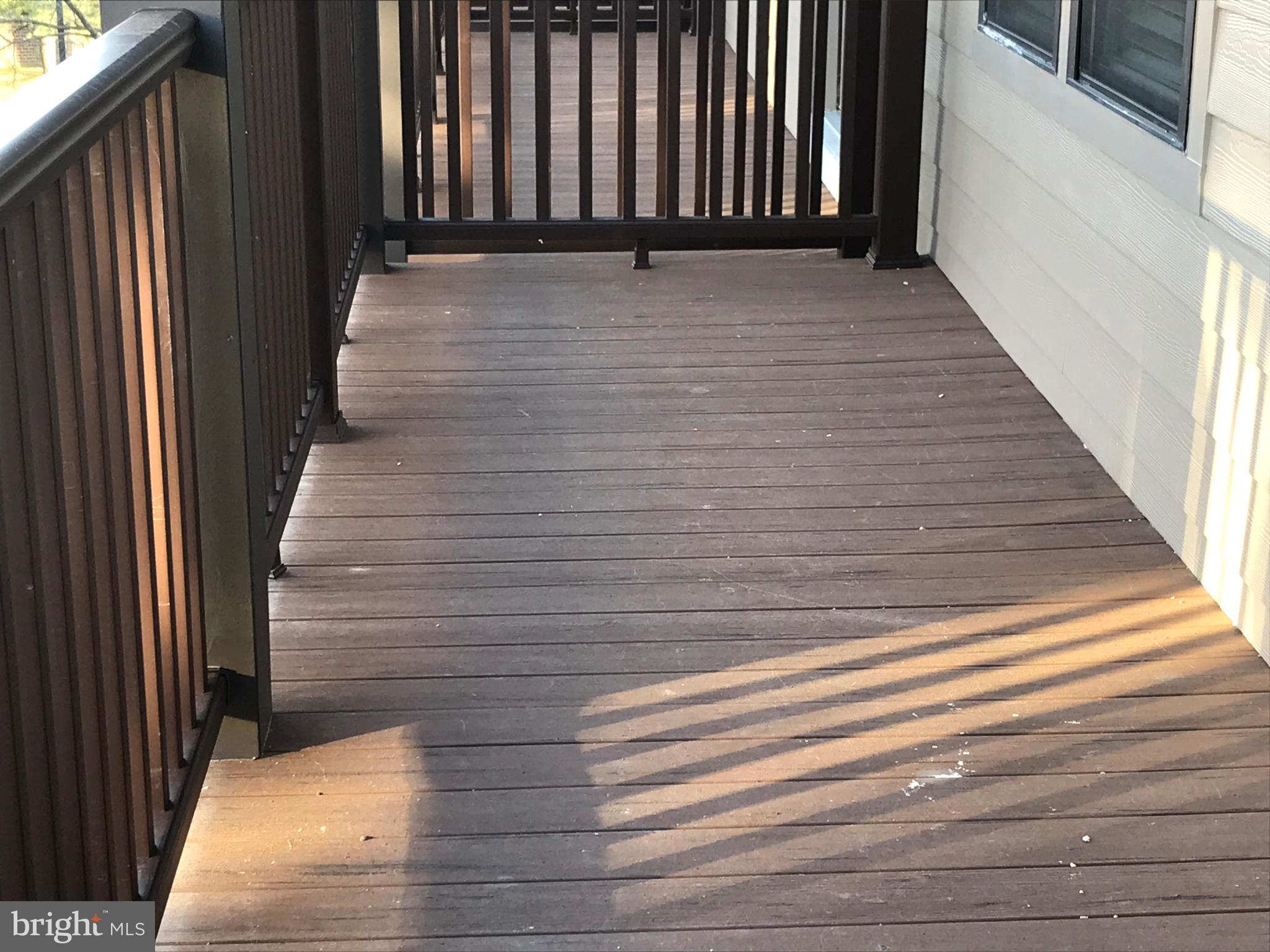 METRO SQUARE - Residential Lease