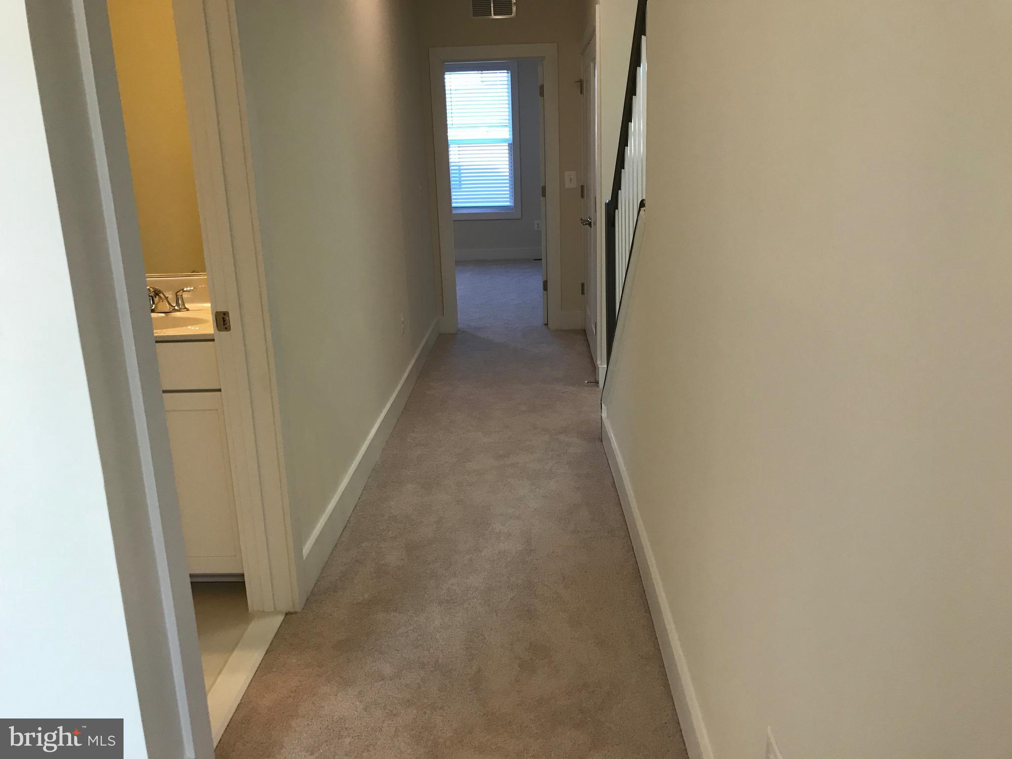 METRO SQUARE - Residential Lease