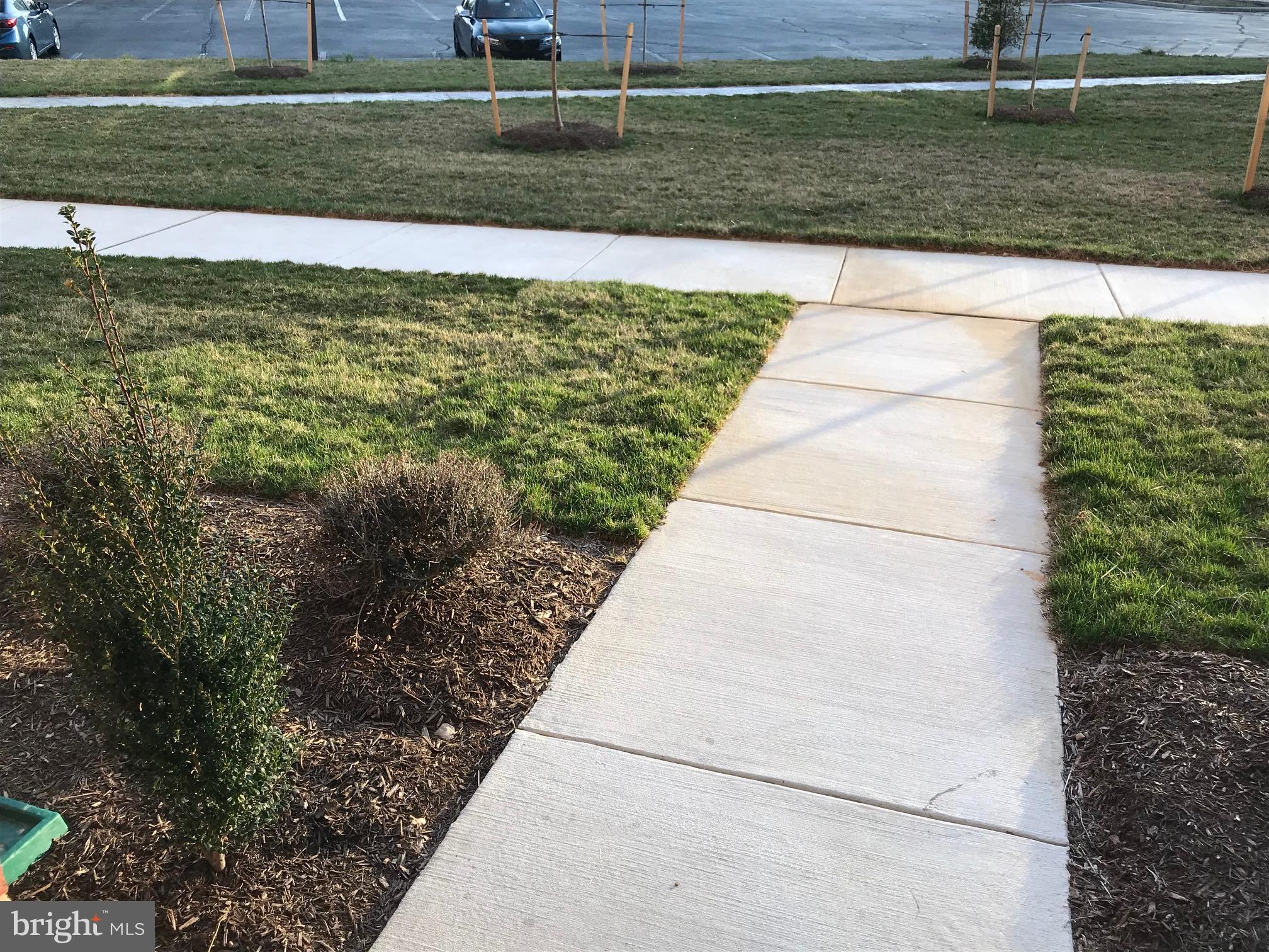 METRO SQUARE - Residential Lease