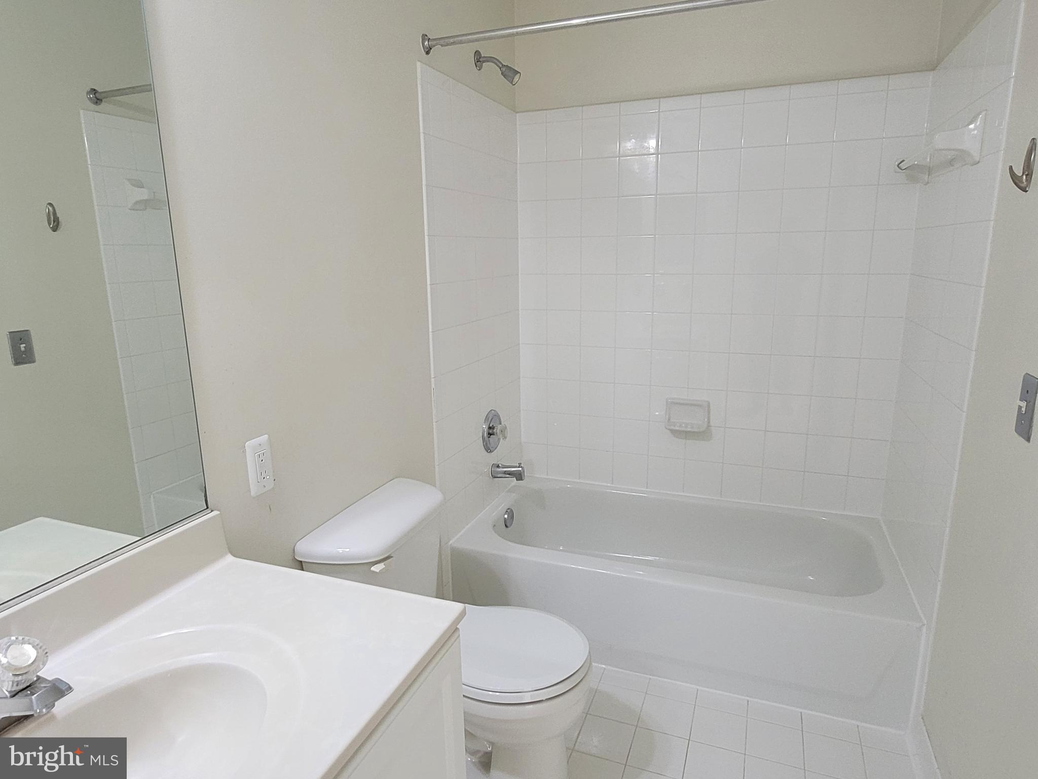 VILLAGES OF URBANA - Residential Lease