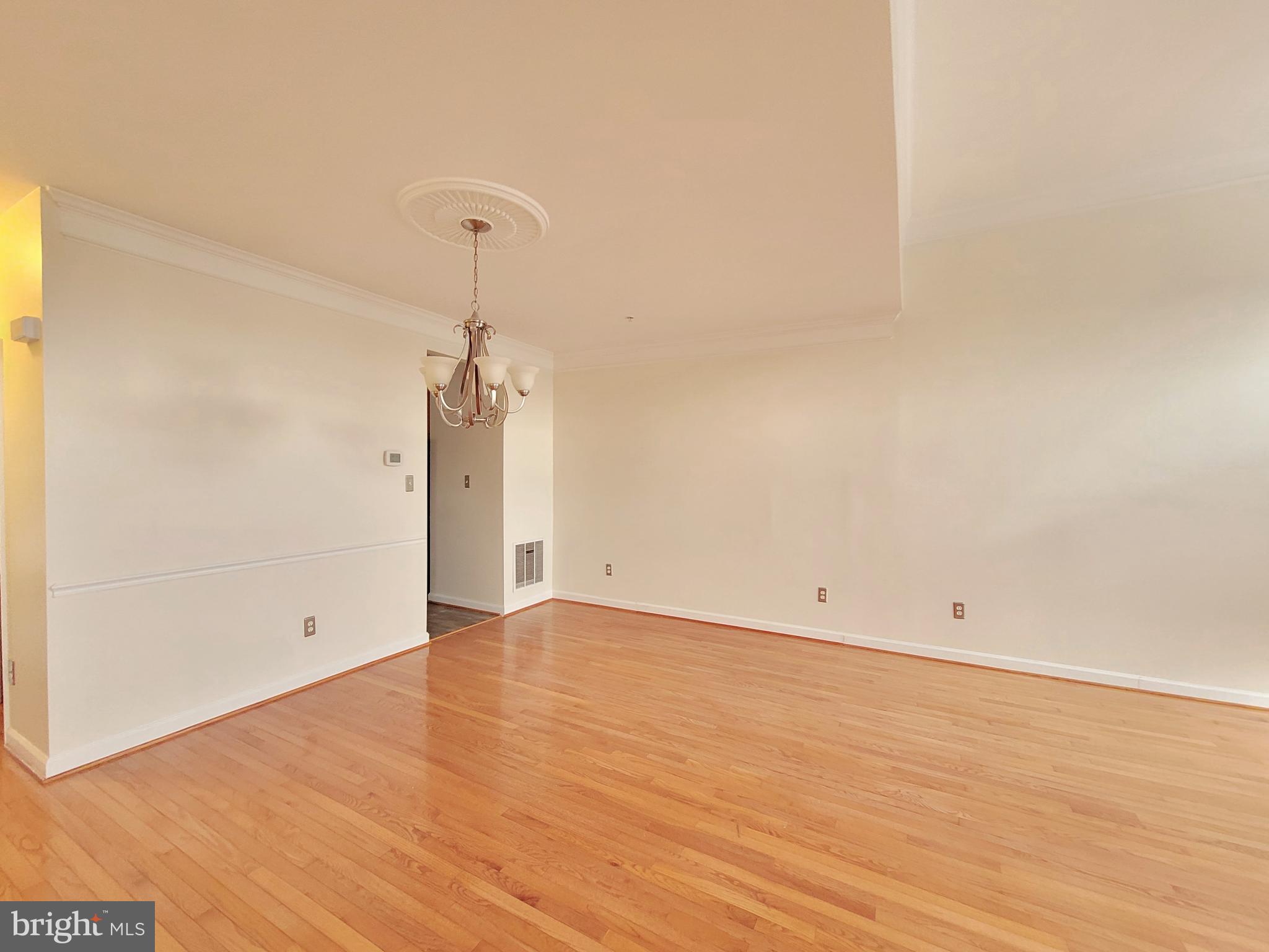 VILLAGES OF URBANA - Residential Lease