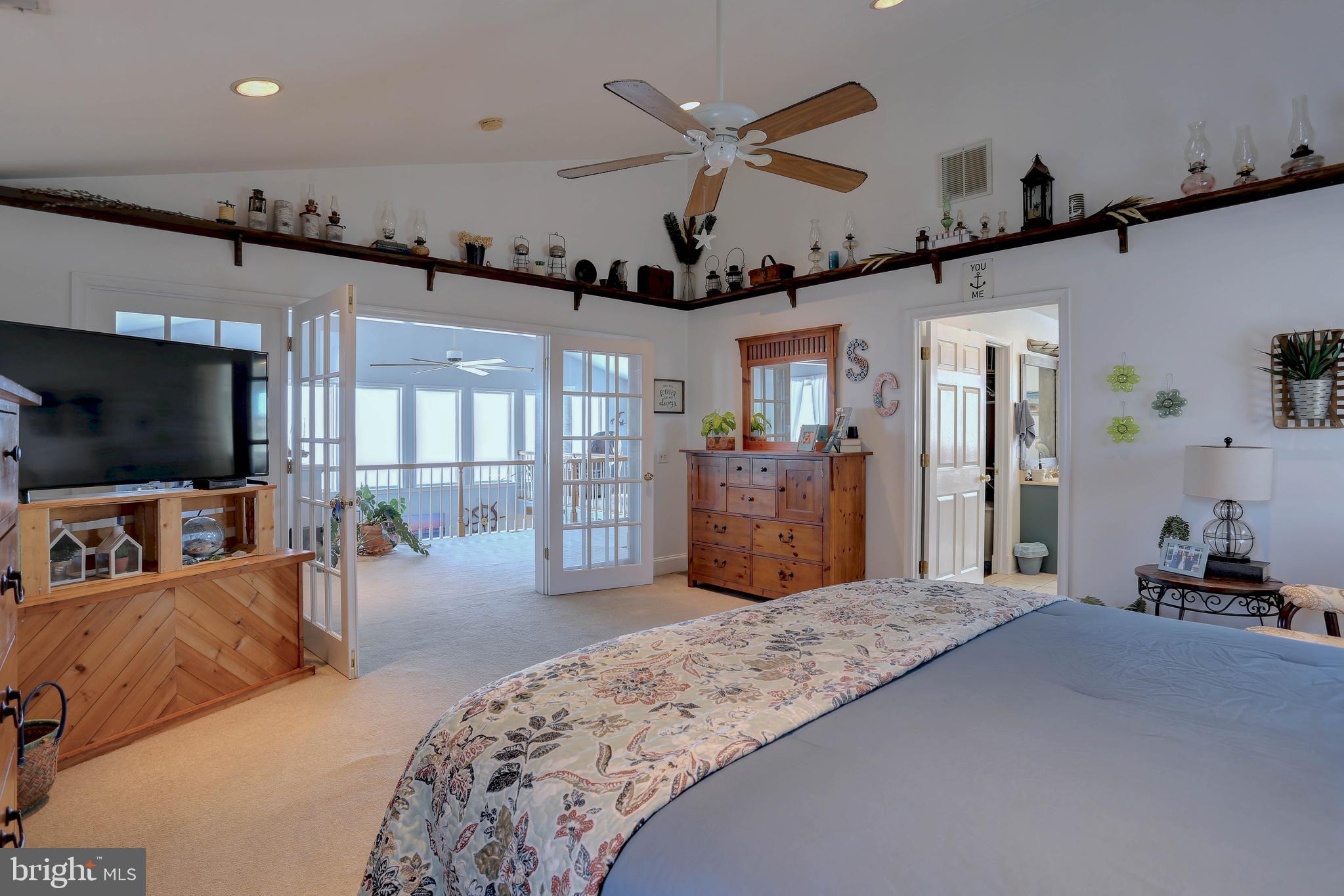 VENICE ON THE BAY - Residential