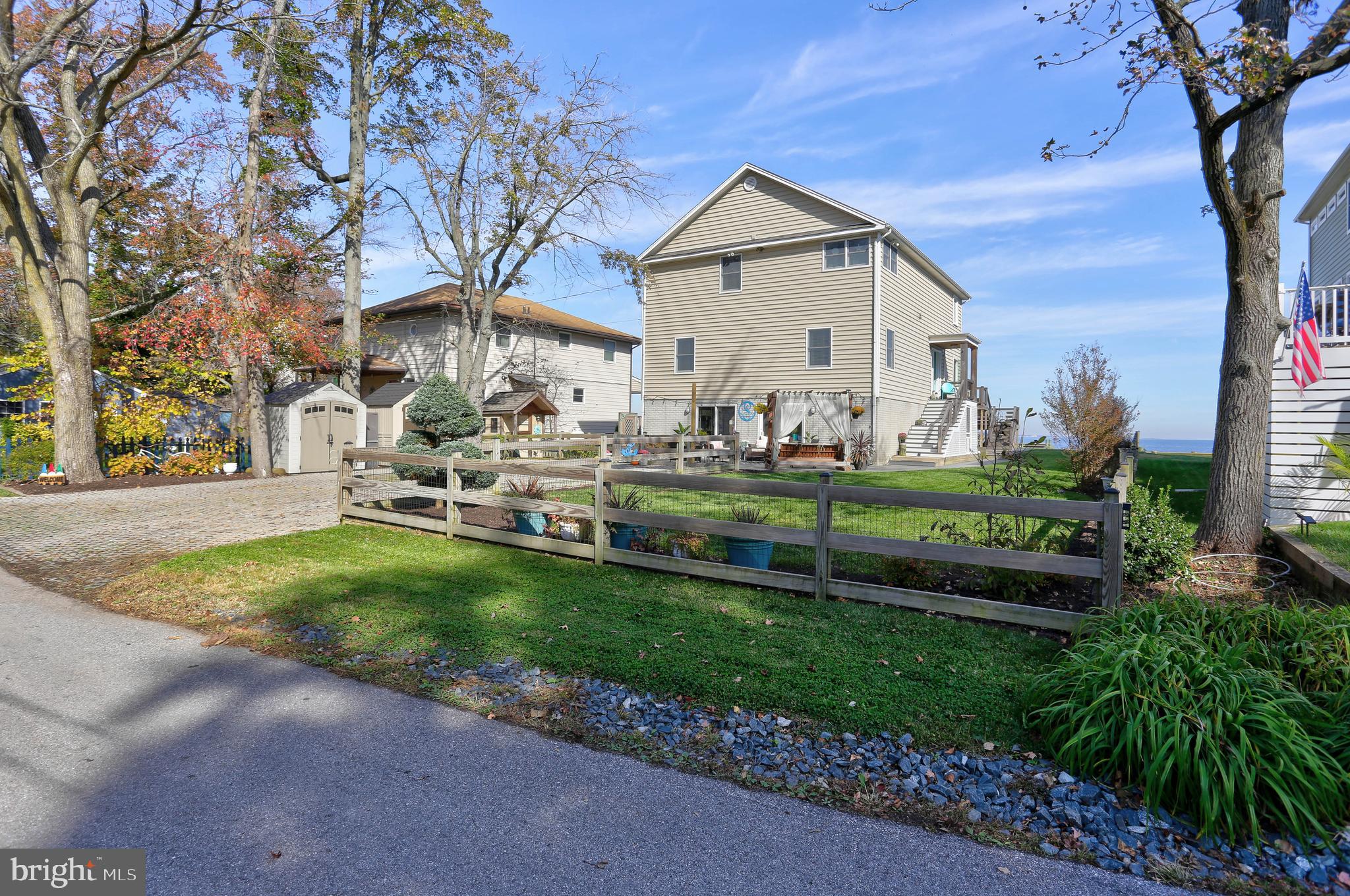 VENICE ON THE BAY - Residential