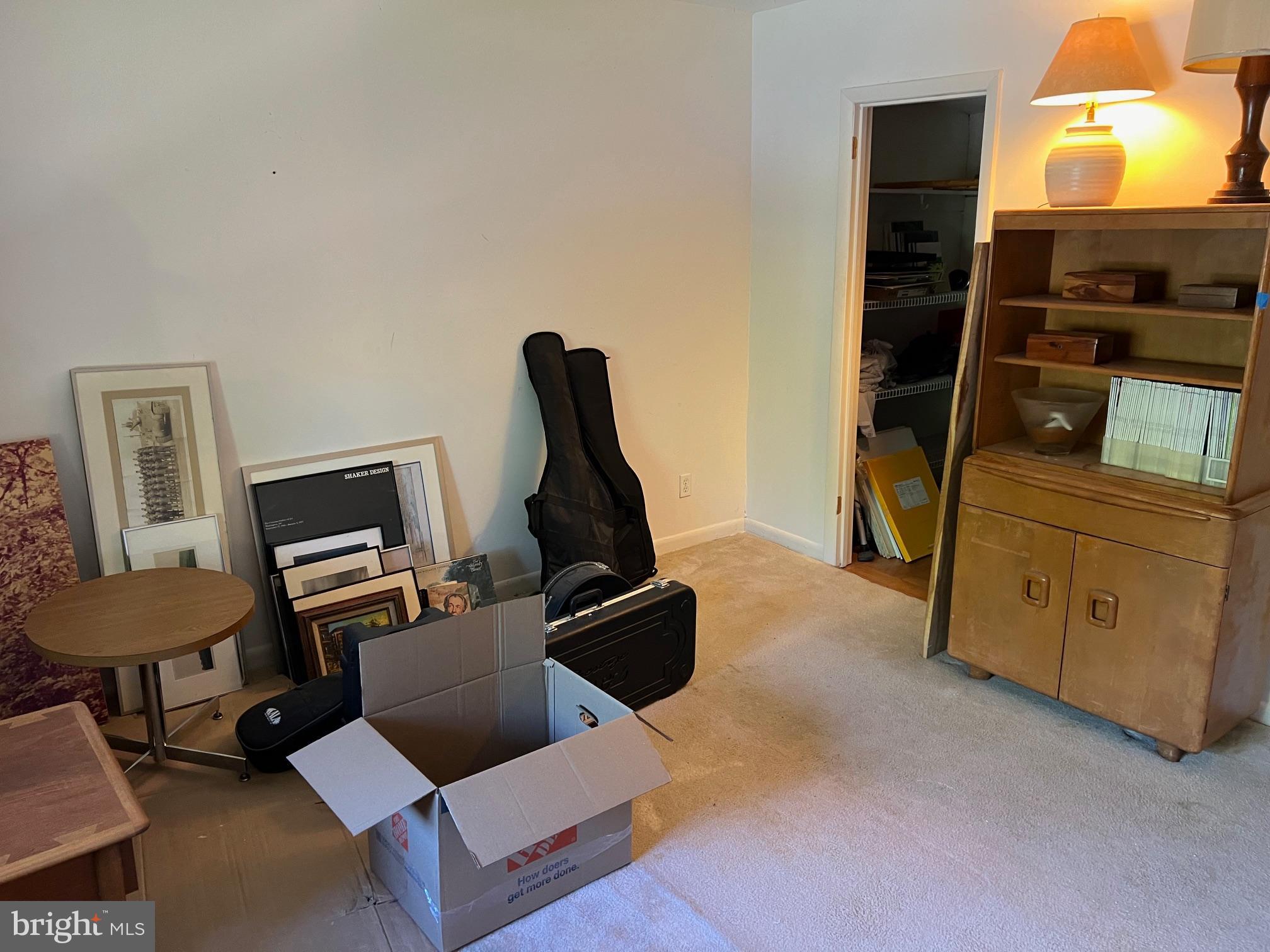 VANTAGE HILL - Residential