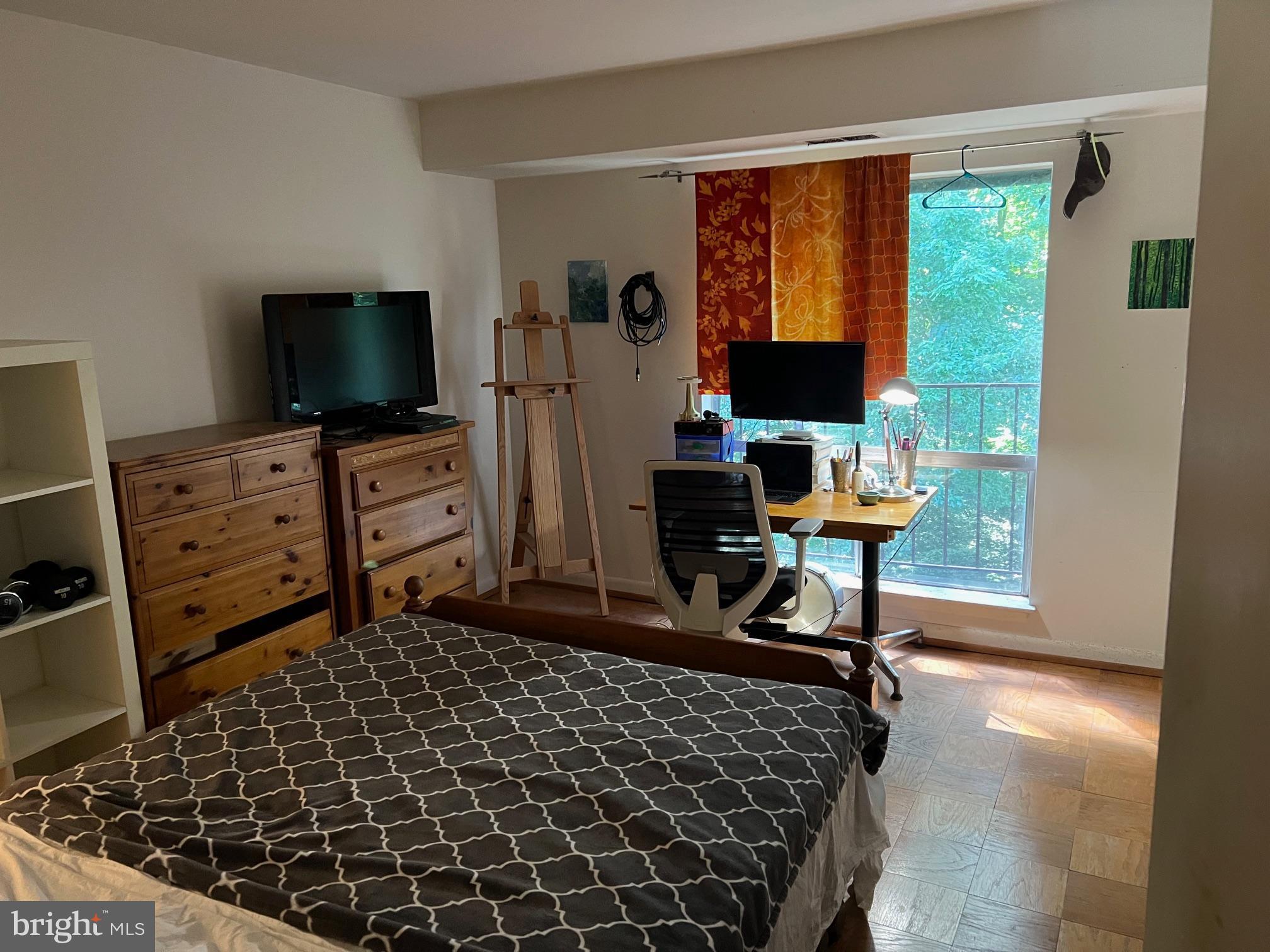 VANTAGE HILL - Residential