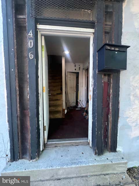 Photo of 406 N Clinton Avenue, TRENTON, NJ 08638 (MLS # NJME2078362)