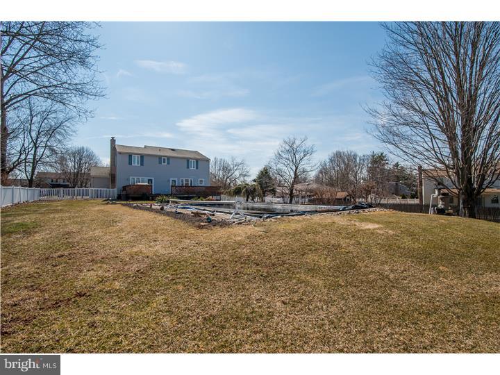 FOX HOLLOW - Residential