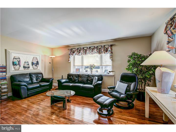 FOX HOLLOW - Residential