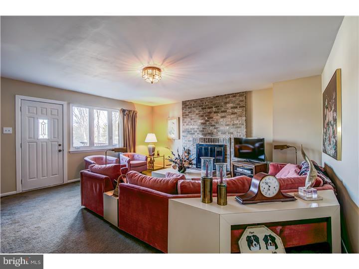 FOX HOLLOW - Residential