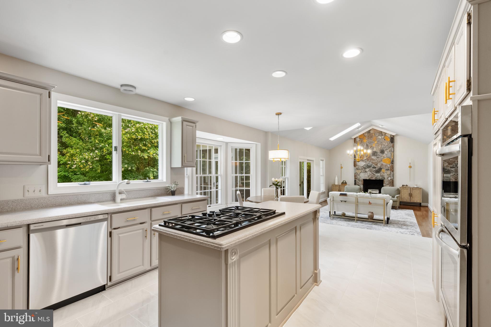 SYCAMORE RIDGE - Residential