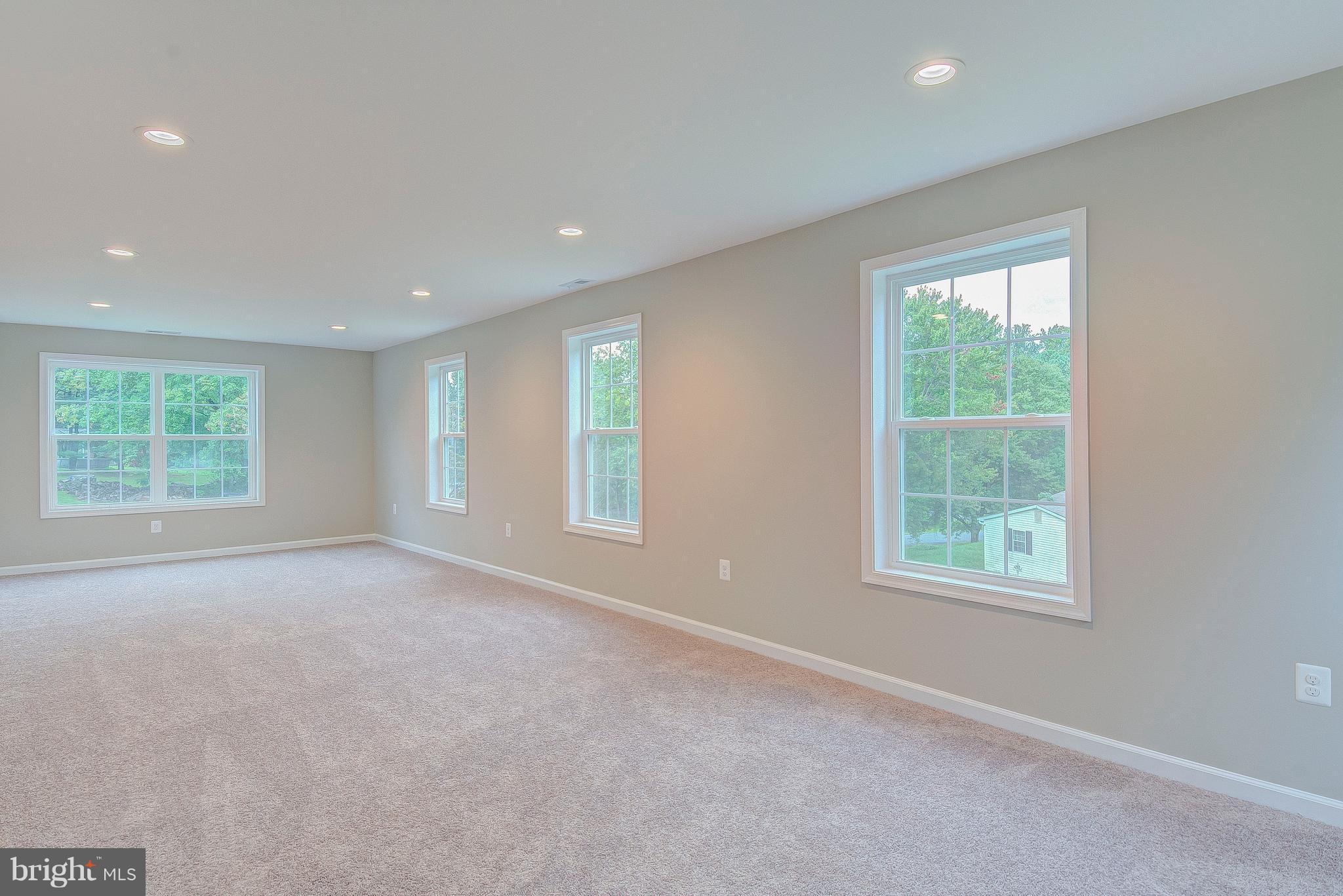 SLEEPY HOLLOW - Residential