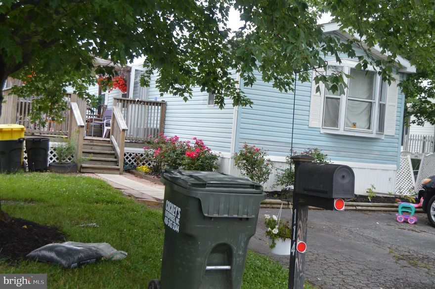 3 Bedroom, 2 full baths mobile home