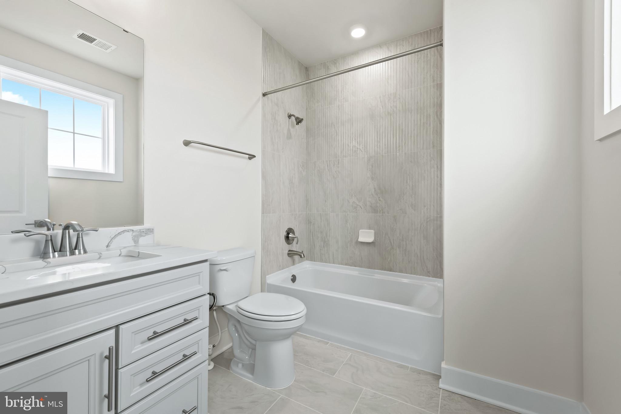 STILLVIEW ACRES - Residential