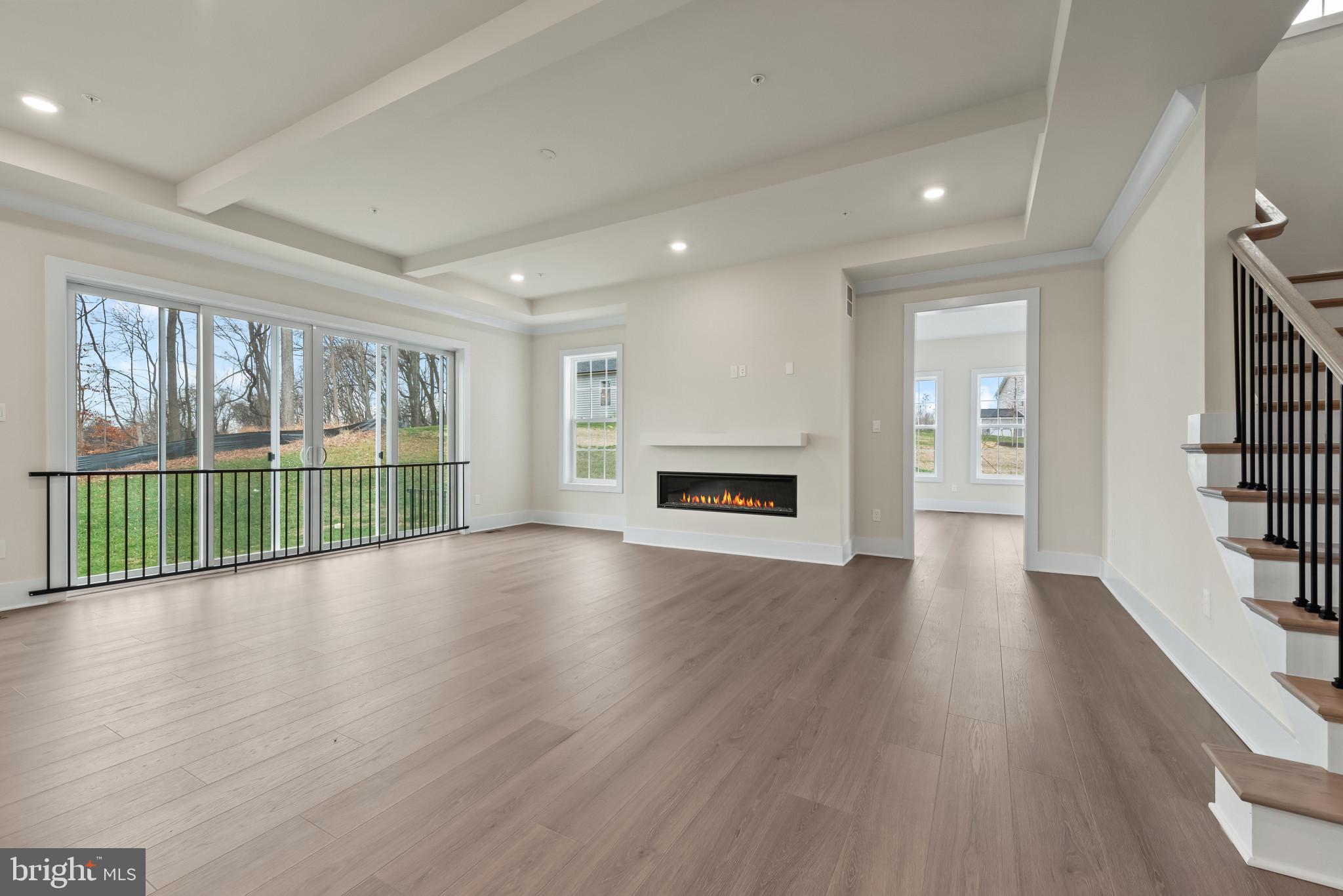 STILLVIEW ACRES - Residential