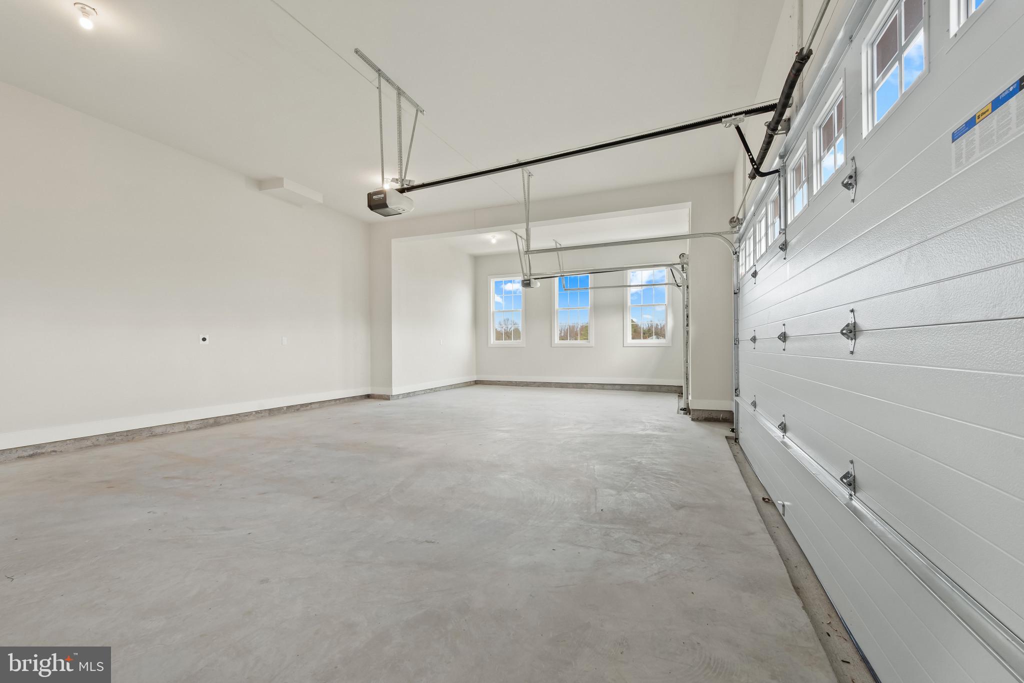 STILLVIEW ACRES - Residential